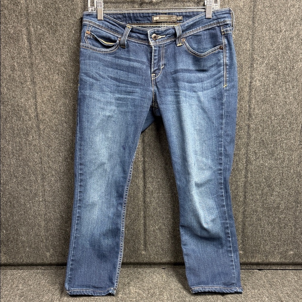 Levi's Women's Straight Leg Jeans in Blue